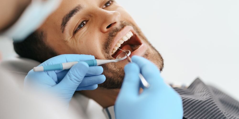 Rimuovere il tartaro può indebolire i denti? - Studio Dentistico